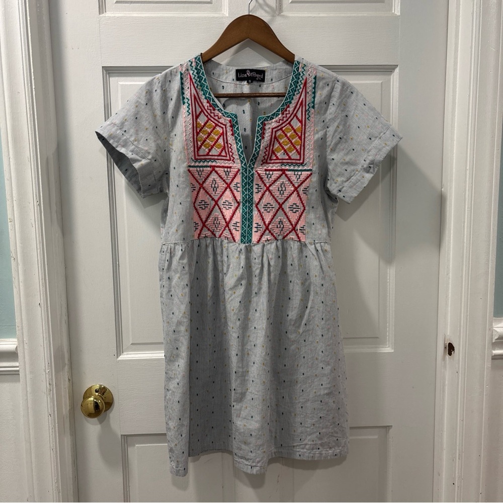 Liza Byrd Women’s Lizzie Embroidered Short Sleeve Pin Stripe Dress Sz Small EUC